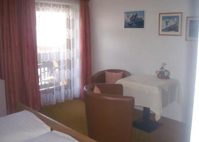 科伦斯皮特旅馆 *